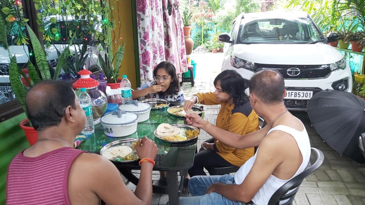 Green View Homestay Siliguri Luaran gambar